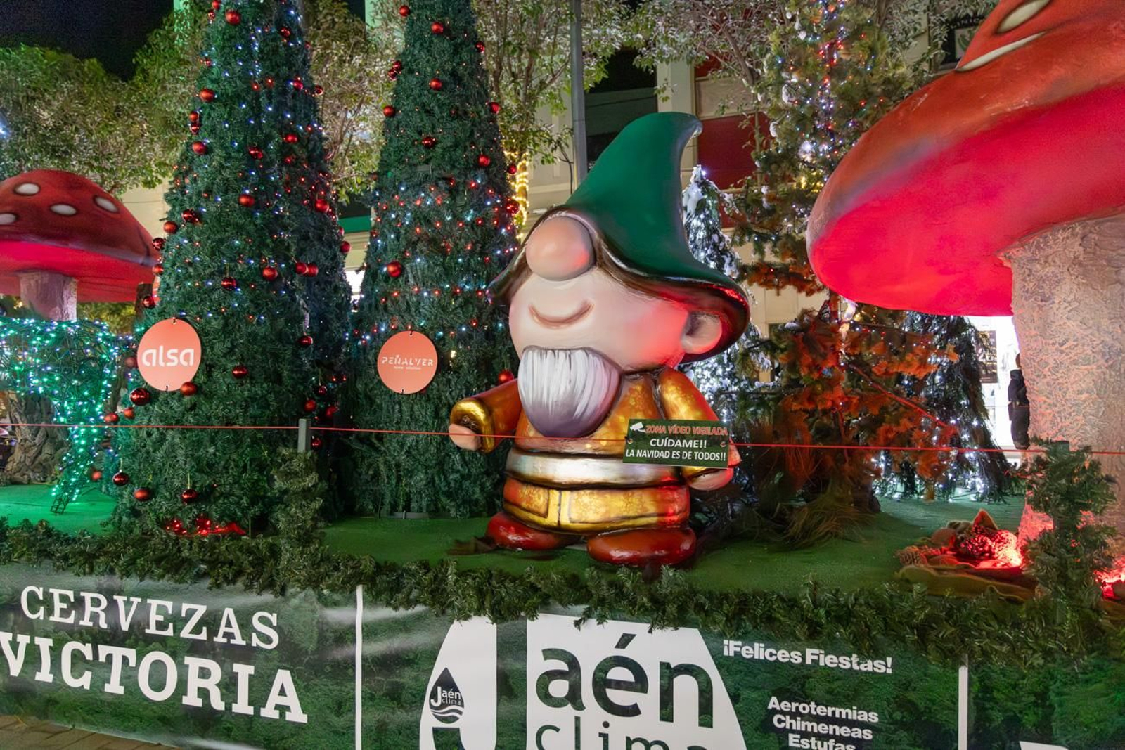 Inauguración en Jaén del alumbrado navideño "Centrylandia"