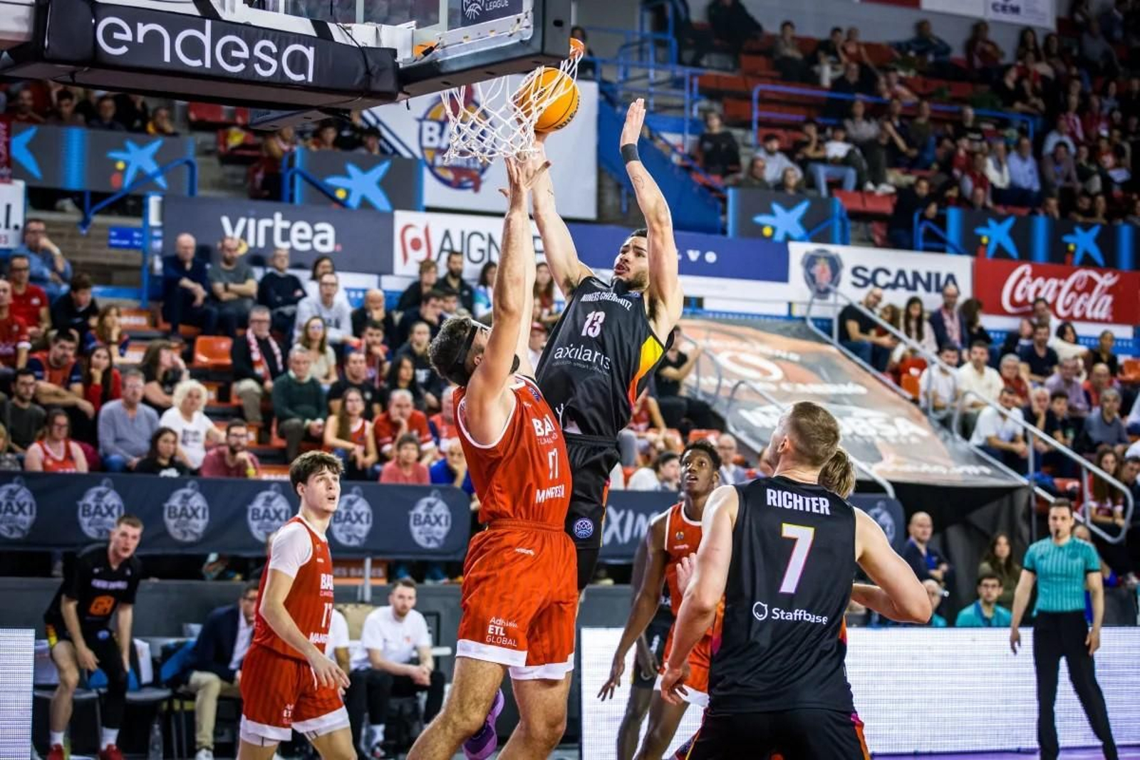 El Baxi Manresa apaliza al Chemnitz antes de recibir al Unicaja