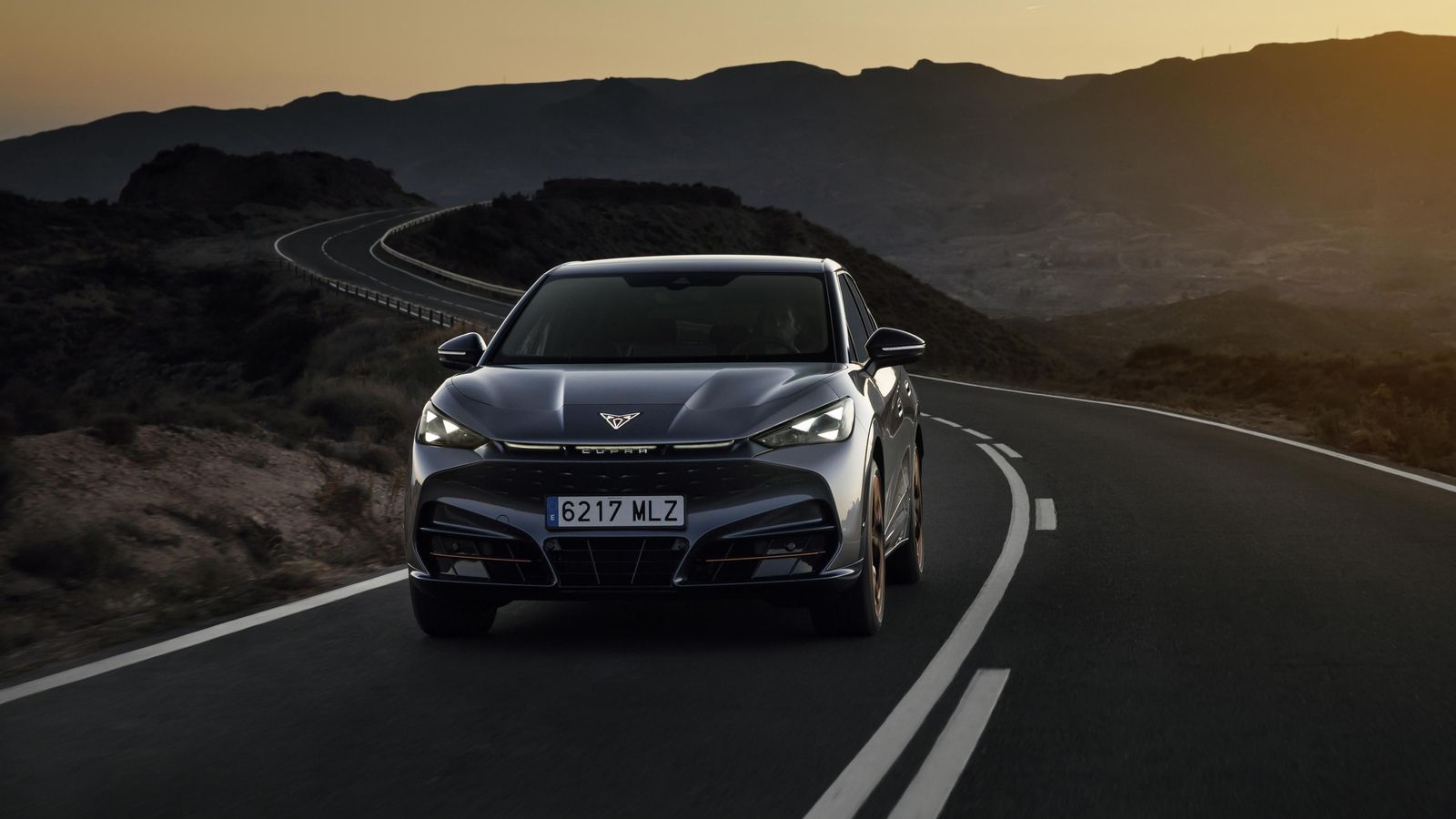 La dirección es uno de los elementos que en mayor medida marca el carácter dinámico de estos Tavascan junto con la potencia del último motor eléctrico incorporado al banco de órganos del consorcio, el APP550.