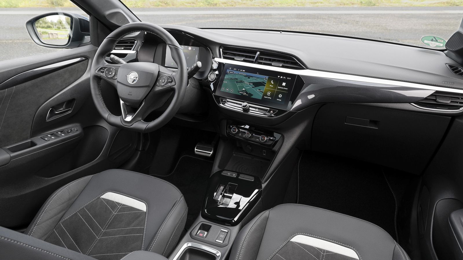 El acabado GS se caracteriza por la utilización de una nueva pantalla central de 10" para el sistema multimedia. De usar B en lugar de D obtenemos el doble de retención al dejar de acelerar.