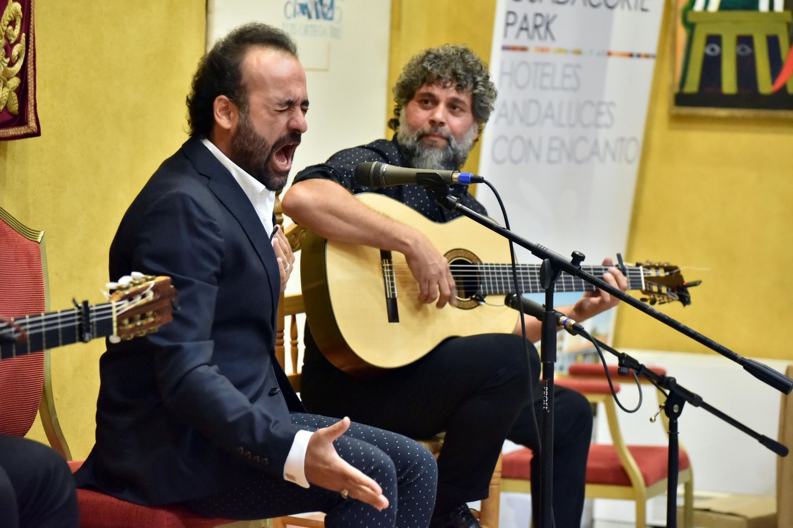 José Canela muestra su gran momento en la bienal de su padre