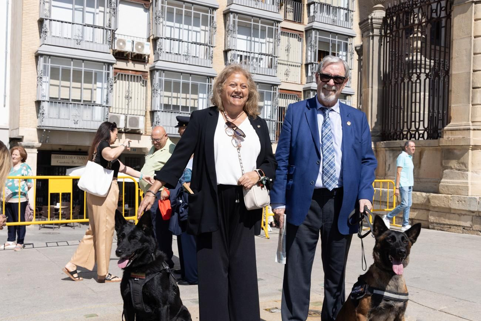 Acto por el día de la Policía Nacional, con motivo de la festividad los Santos Ángeles Custodios
