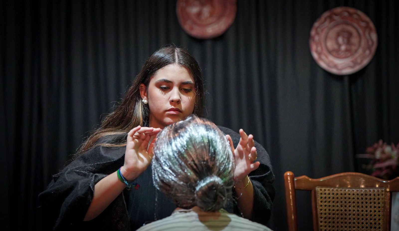 Imágenes del ensayo del grupo de teatro Yerbagüena de Santiago