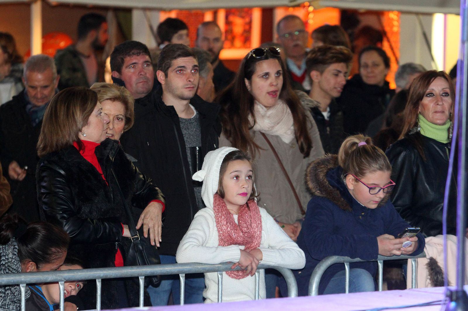 Imágenes del cuentacuento de la Navidad de Huelva Información.