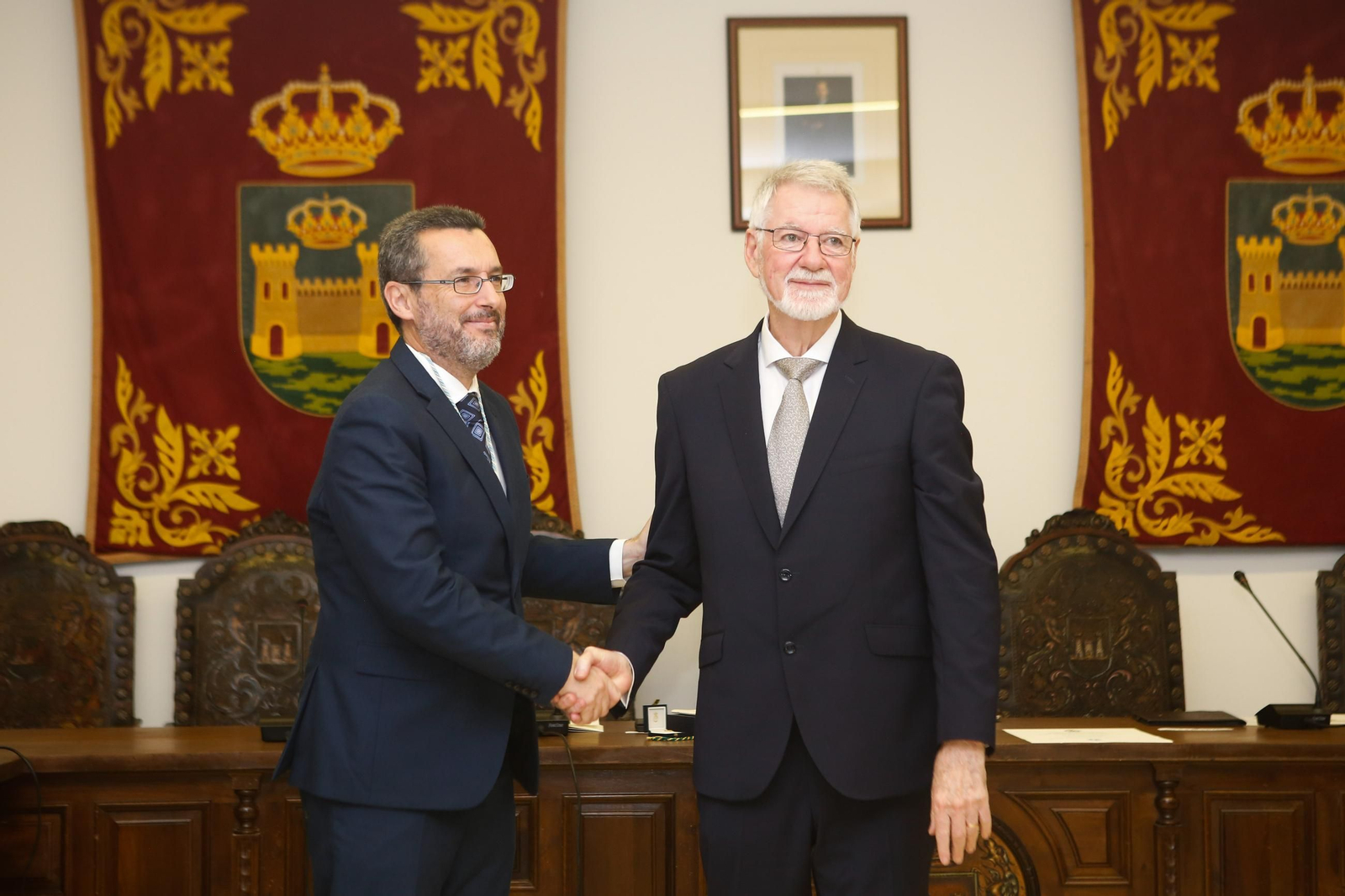 Fotos: Sylvain Marc toma posesión como académico de número en la Real Academia Provincial de Bellas Artes de Cádiz