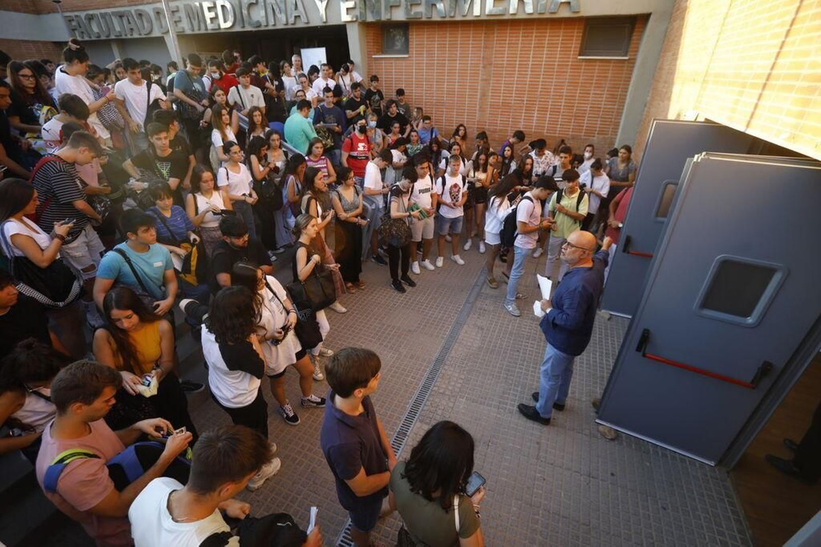 Estudiantes de selectividad en los exámenes de julio.
