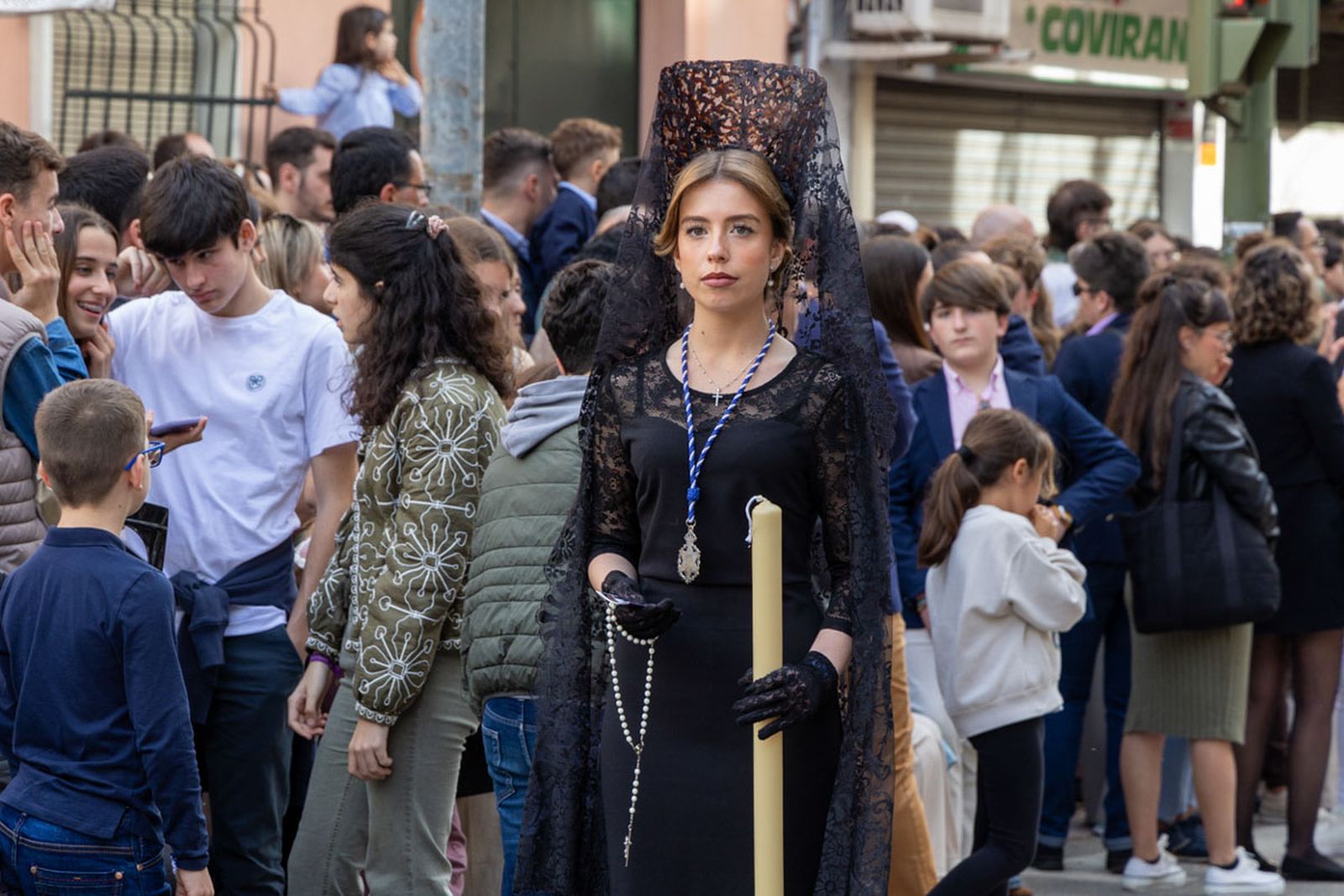 Los jiennenses arropan a las tres cofradías de la tarde en un Domingo de Ramos más caluroso de lo esperado (I)