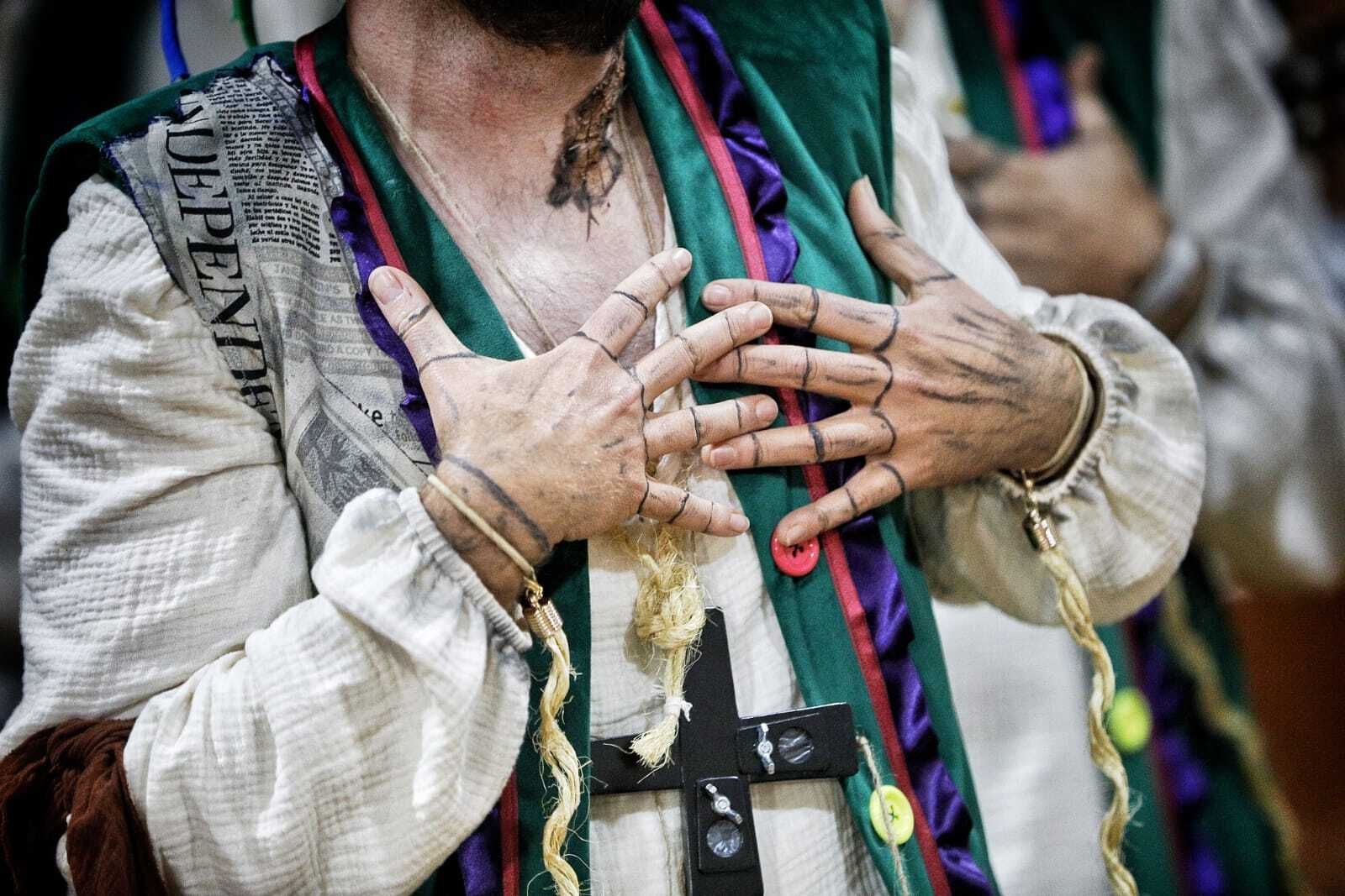 Comparsa 'Los manipulaos'