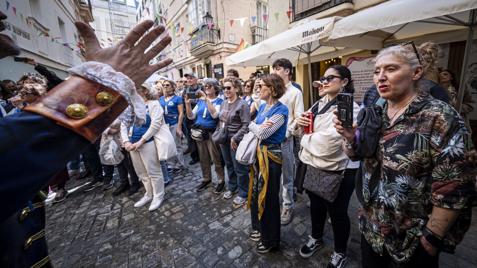 Las imágenes del Carnaval Chiquito de Cádiz 2026
