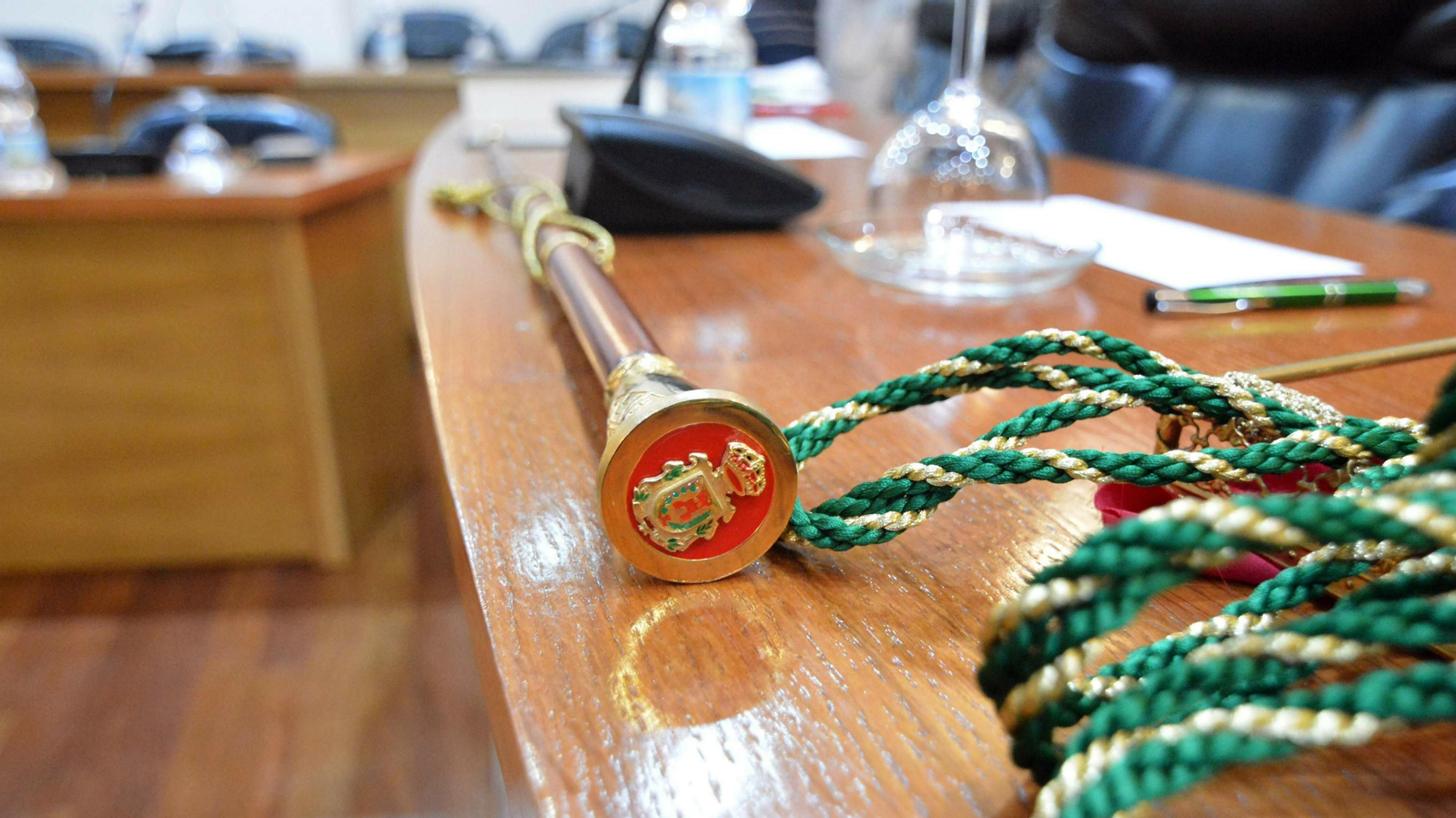 El Pleno de investidura de los Barrios en imágenes