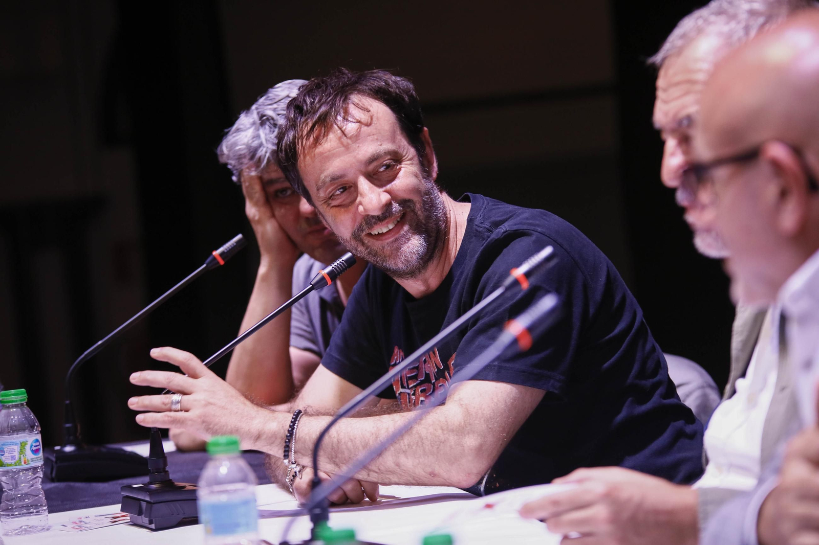 Las imágenes de la presentación del libro "El Clan" de Carmen Mola en Mojácar