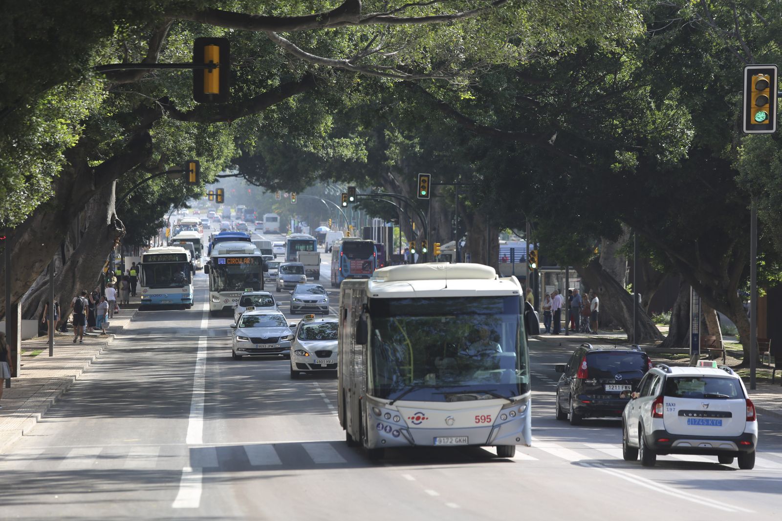 La Alameda Principal abierta al tráfico privado
