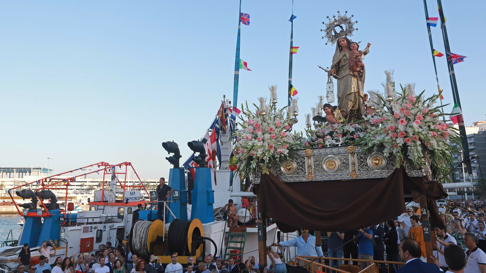 Las mejores fotos de la procesión de la Virgen del Carmen en Algeciras