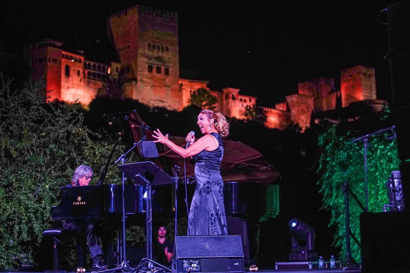 La sevillana Esperanza Fernández y el pianista gaditano Chano Domínguez