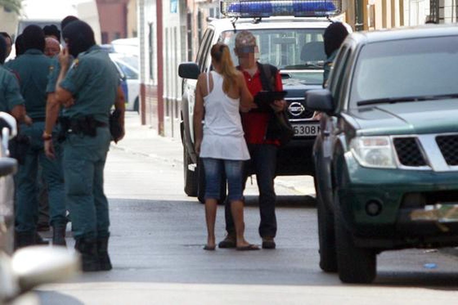 La Guardia Civil detiene a un hombre en La Línea por su presunta implicación con el terrorismo yihadista./  J.M Quiñones