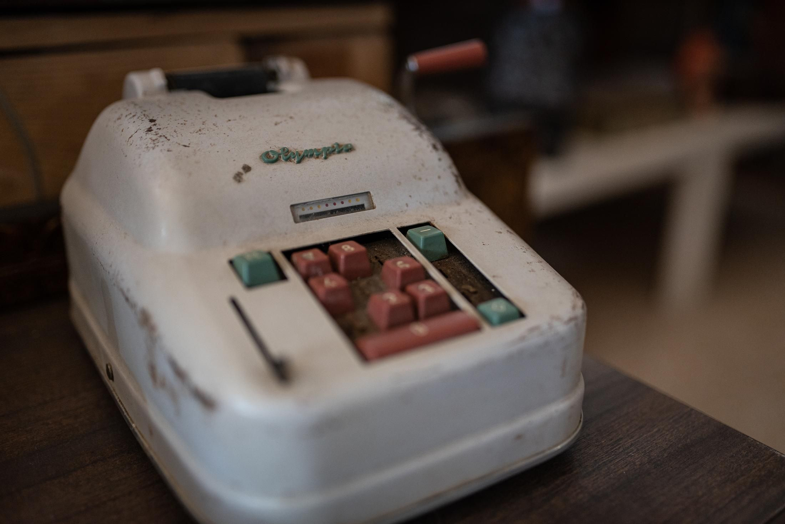 Una visita a la tienda de Traperos de Emaús en imágenes