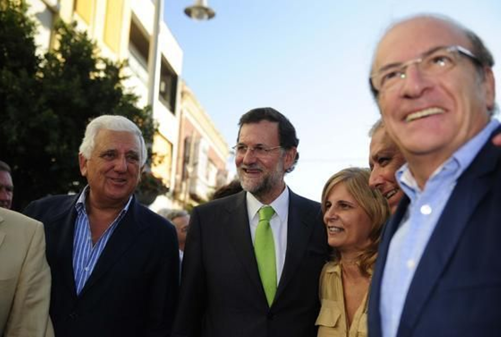 La cúpula del PP, con Mariano Rajoy que presidió el encuentro mantenido ayer en La Isla con los empresarios

Foto: Elias Pimentel