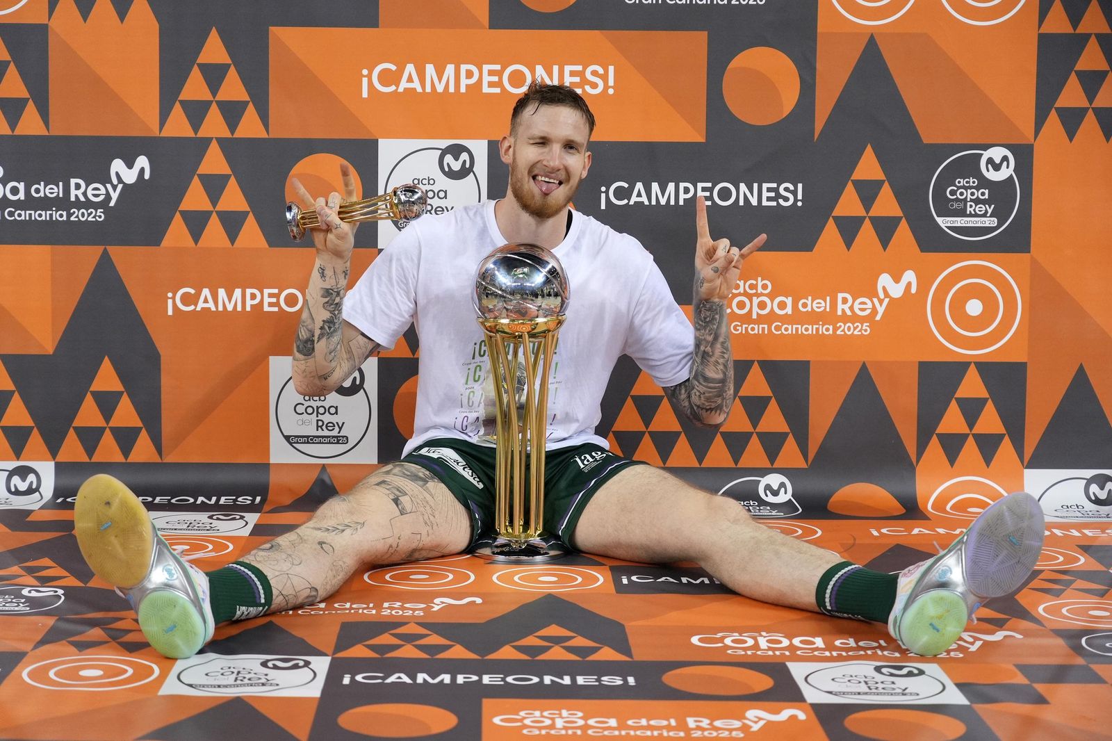 La sesión de fotos oficial del Unicaja campeón
