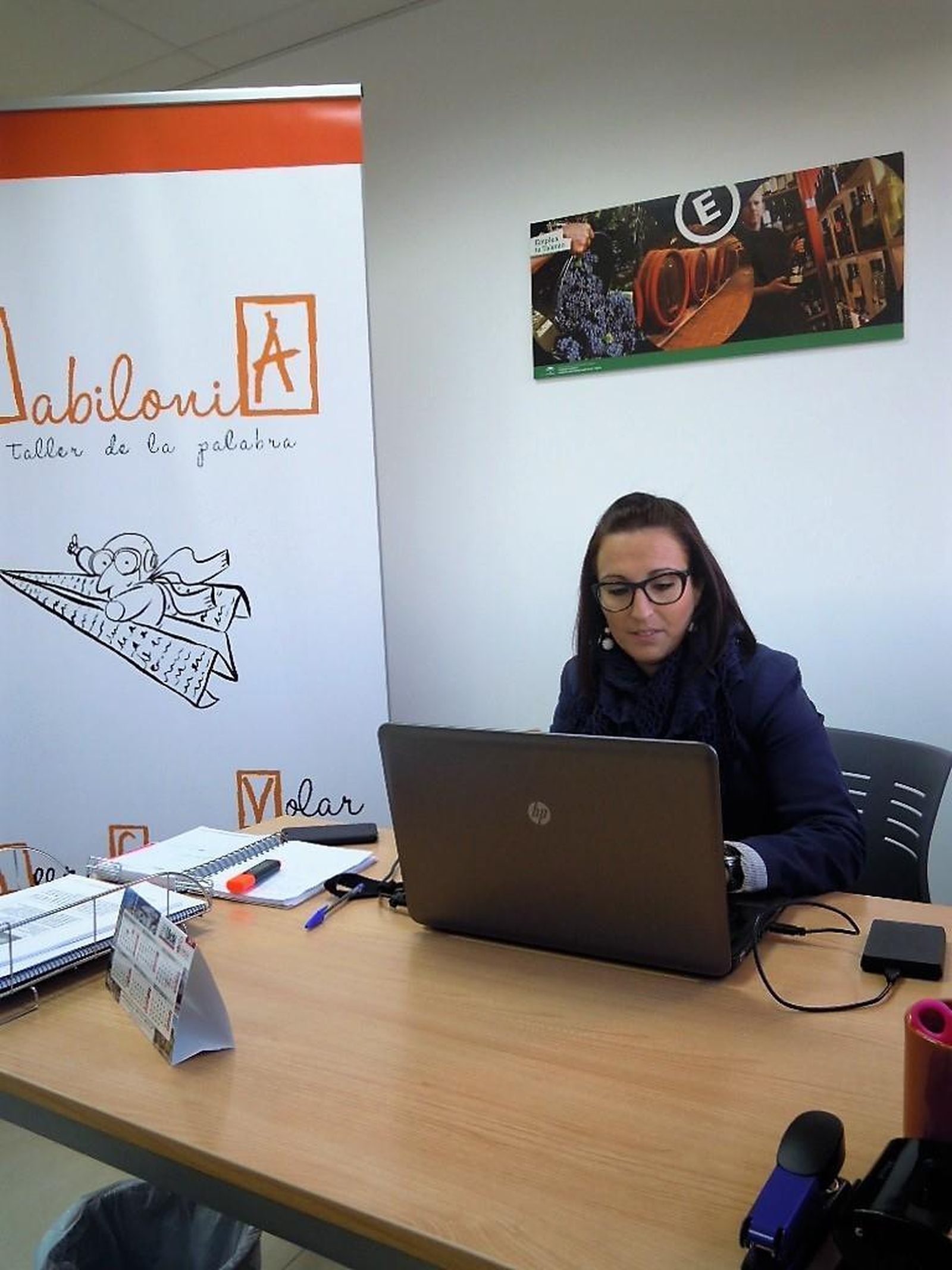 María del Mar Saldaña en su despacho del CADE Almería-Puerto.