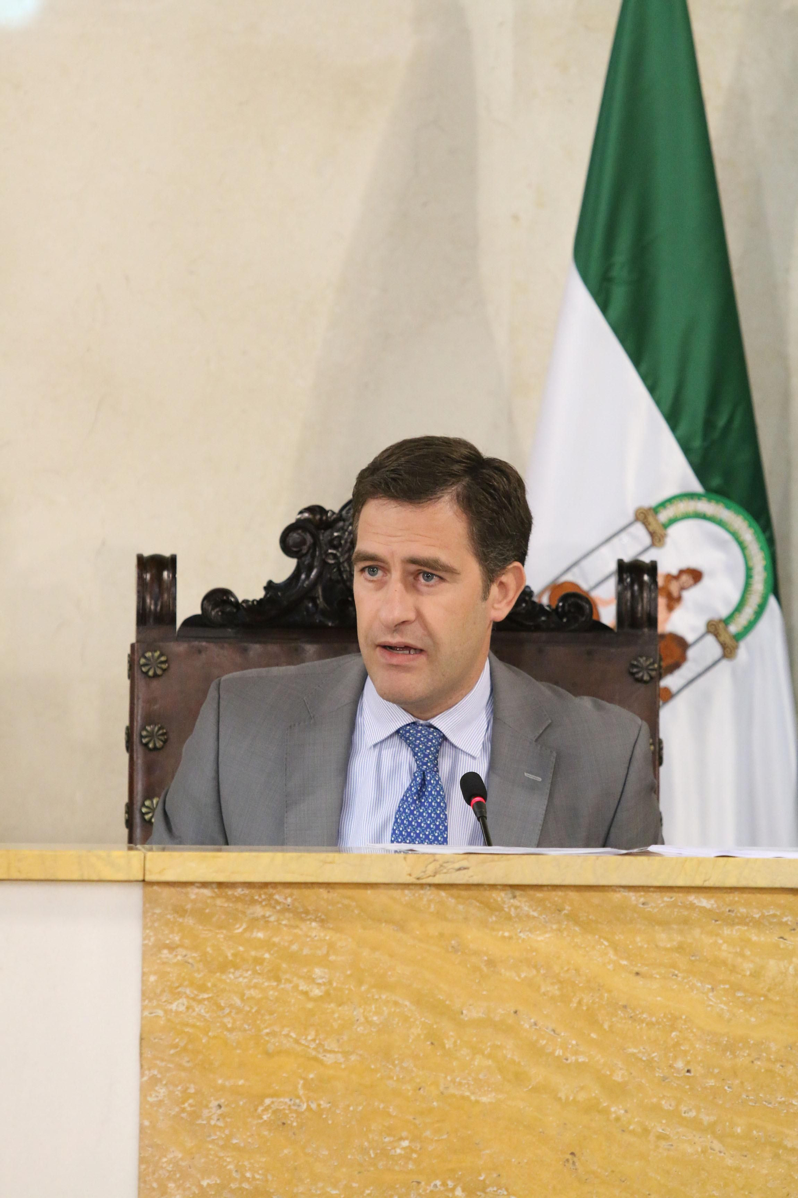 Luz verde al bono-parking de Padre Méndez para los padres de los estudiantes