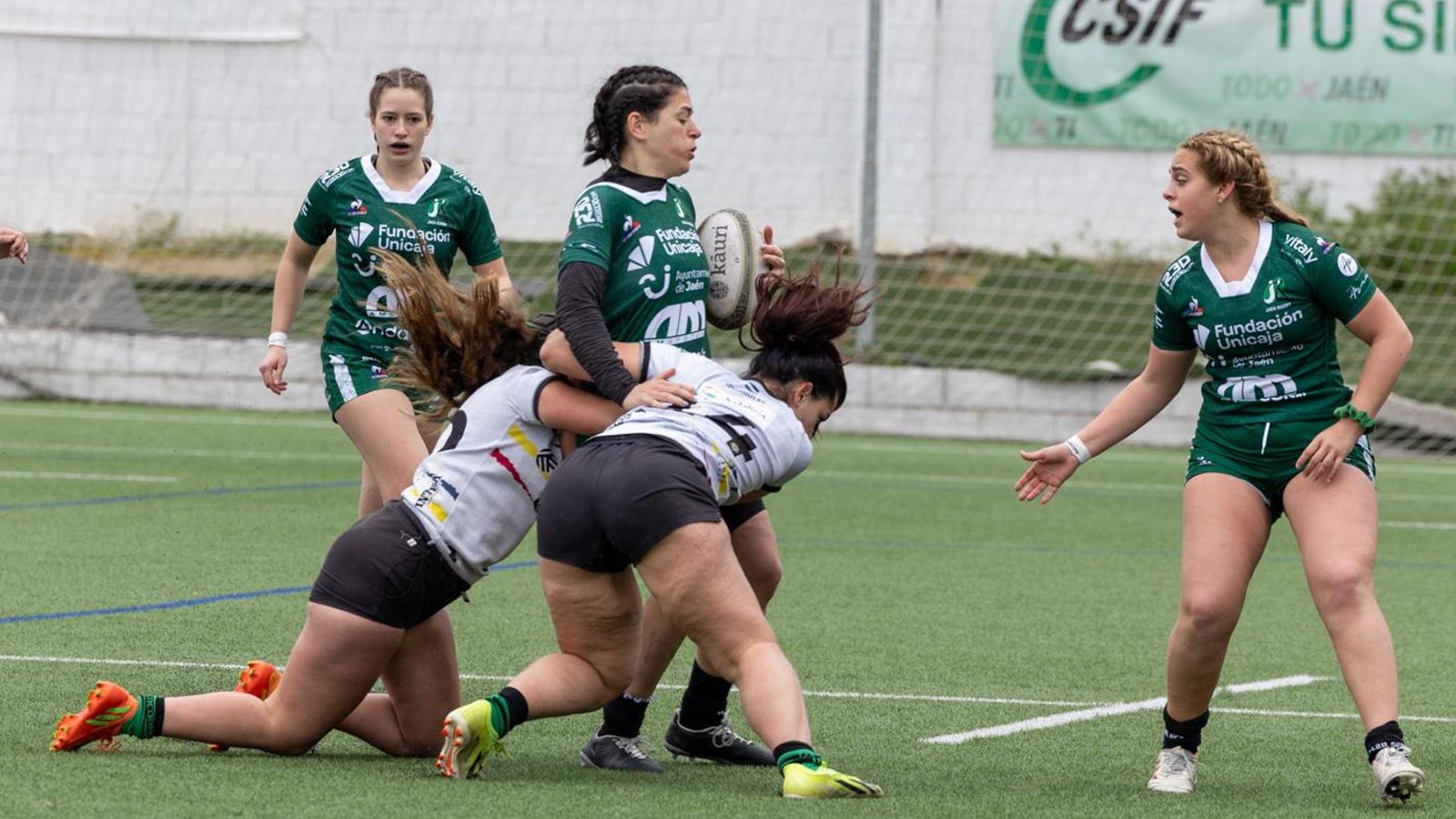 La alegría por el título de campeonas de Jaén Rugby femenino, en imágenes