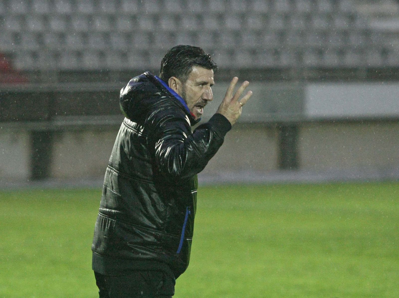 Diego Román, el técnico del Gerena, en su reciente visita al Nuevo Mirador.