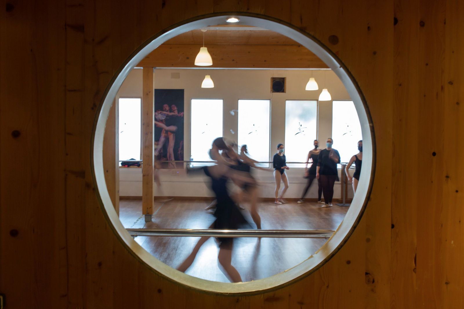 Escuela Superior de Artes Escénicas de Málaga (ESAEM).