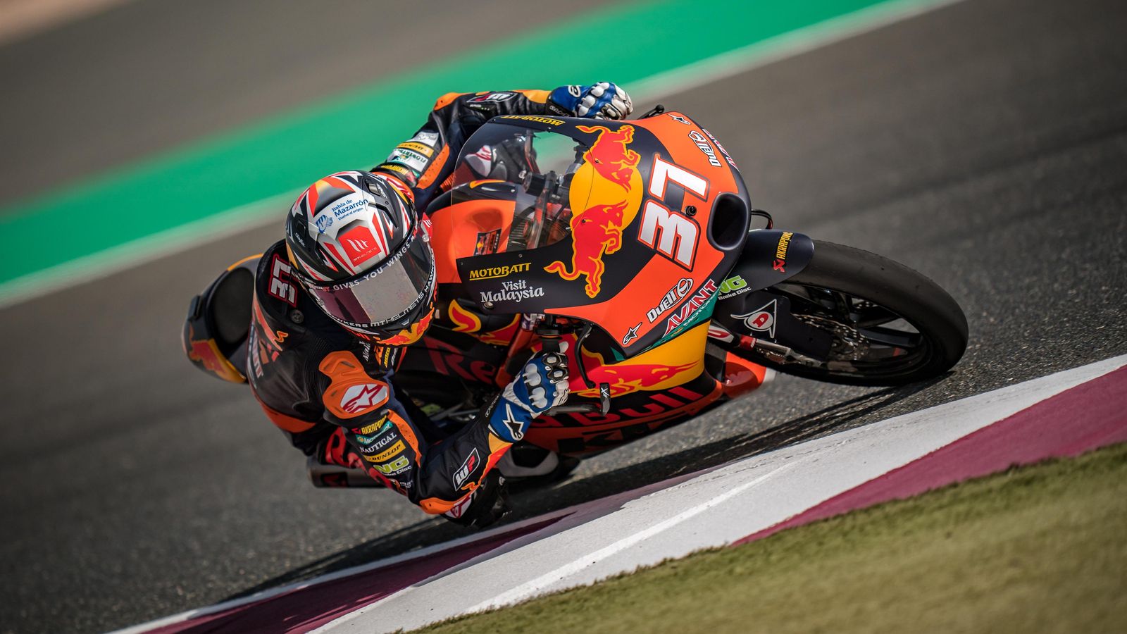 Pedro Acosta, rodando en Losail.