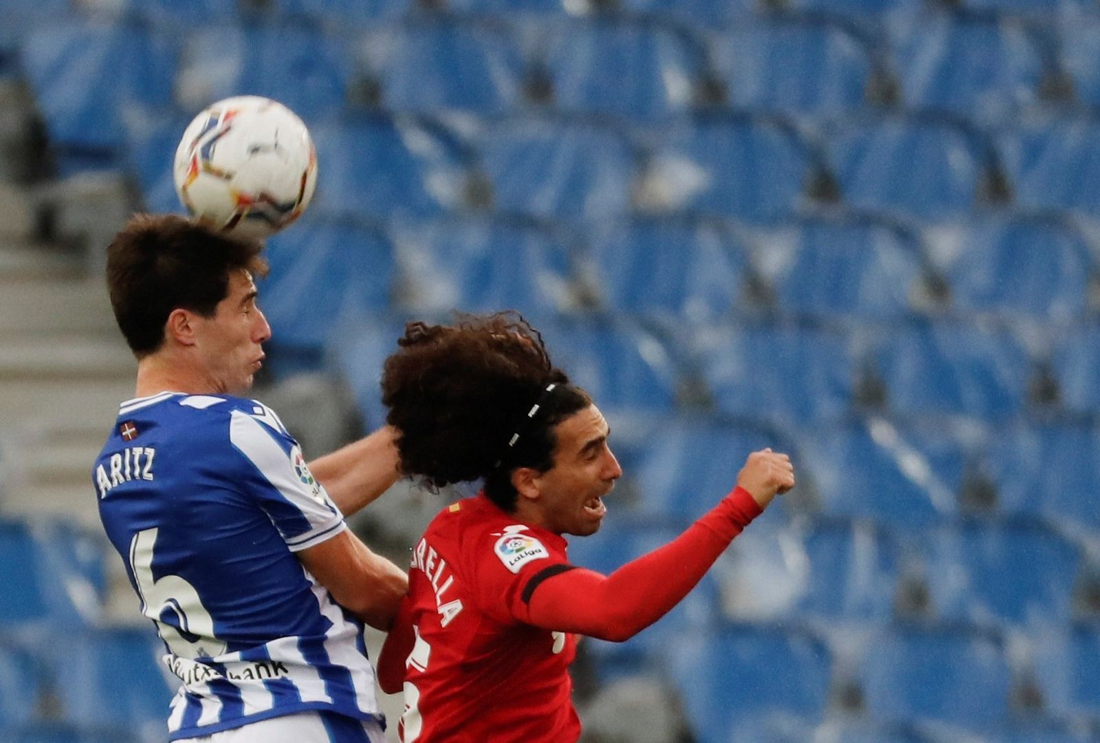 Elustondo salta con Cucurella en el último Real Sociedad-Getafe.
