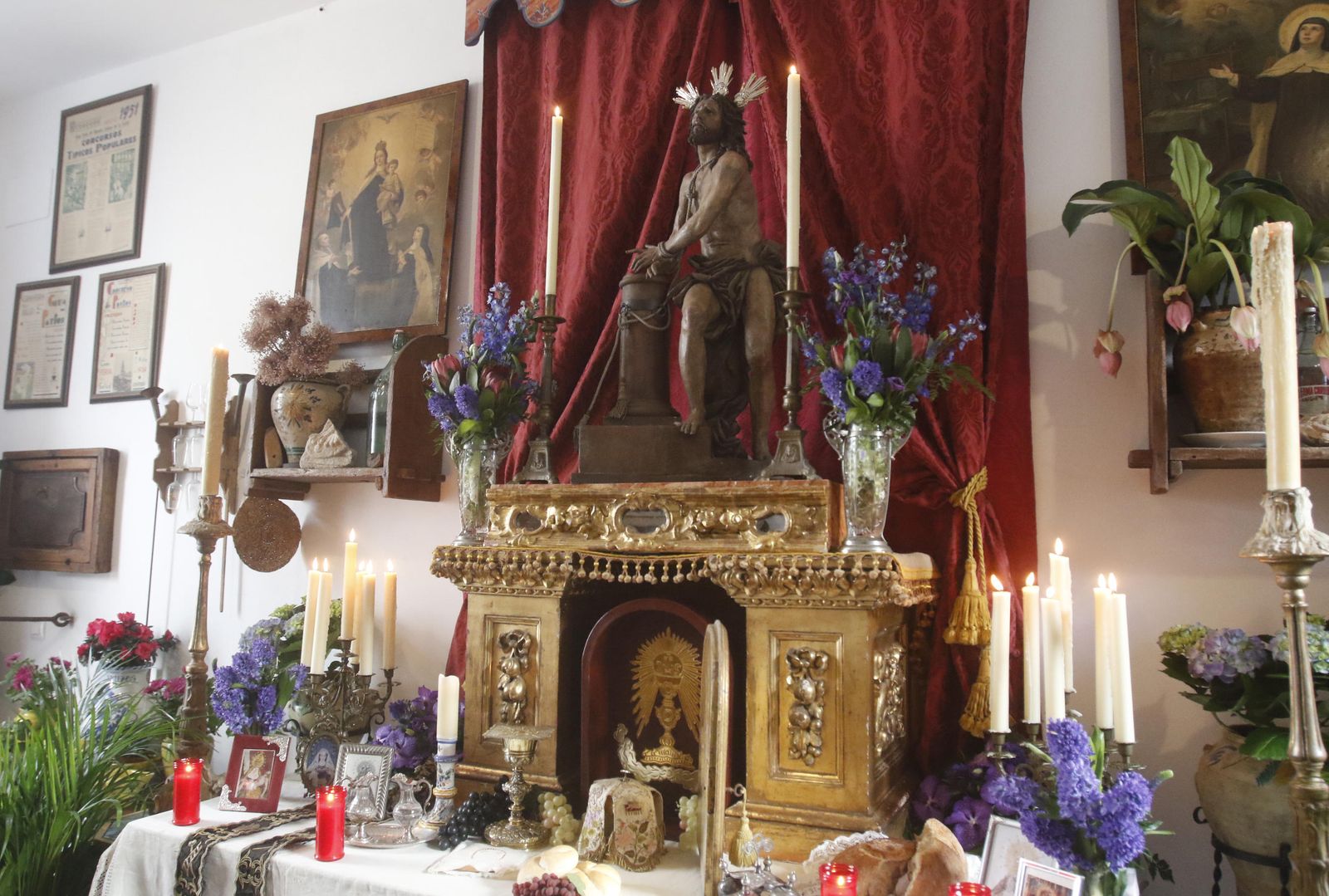 Altar del número 2 de la calle Pastora.