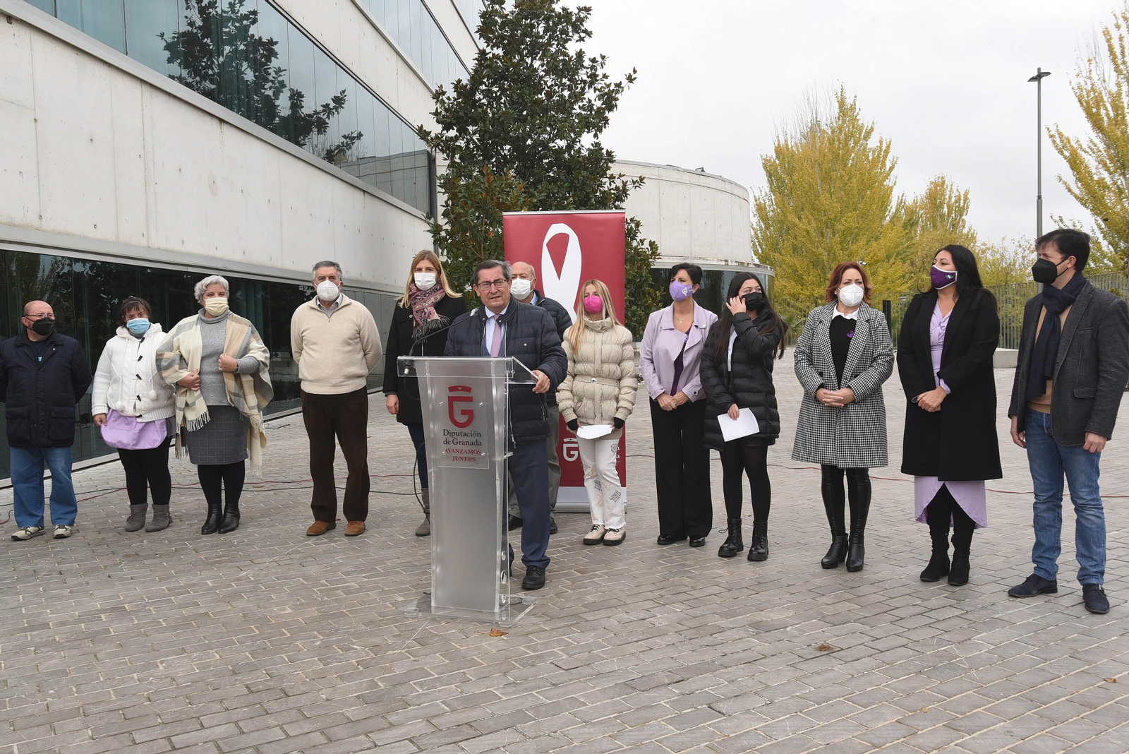 Fotos: las imágenes de la mañana del Día Internacional por la Eliminación de la Violencia Contra las Mujeres en Granada