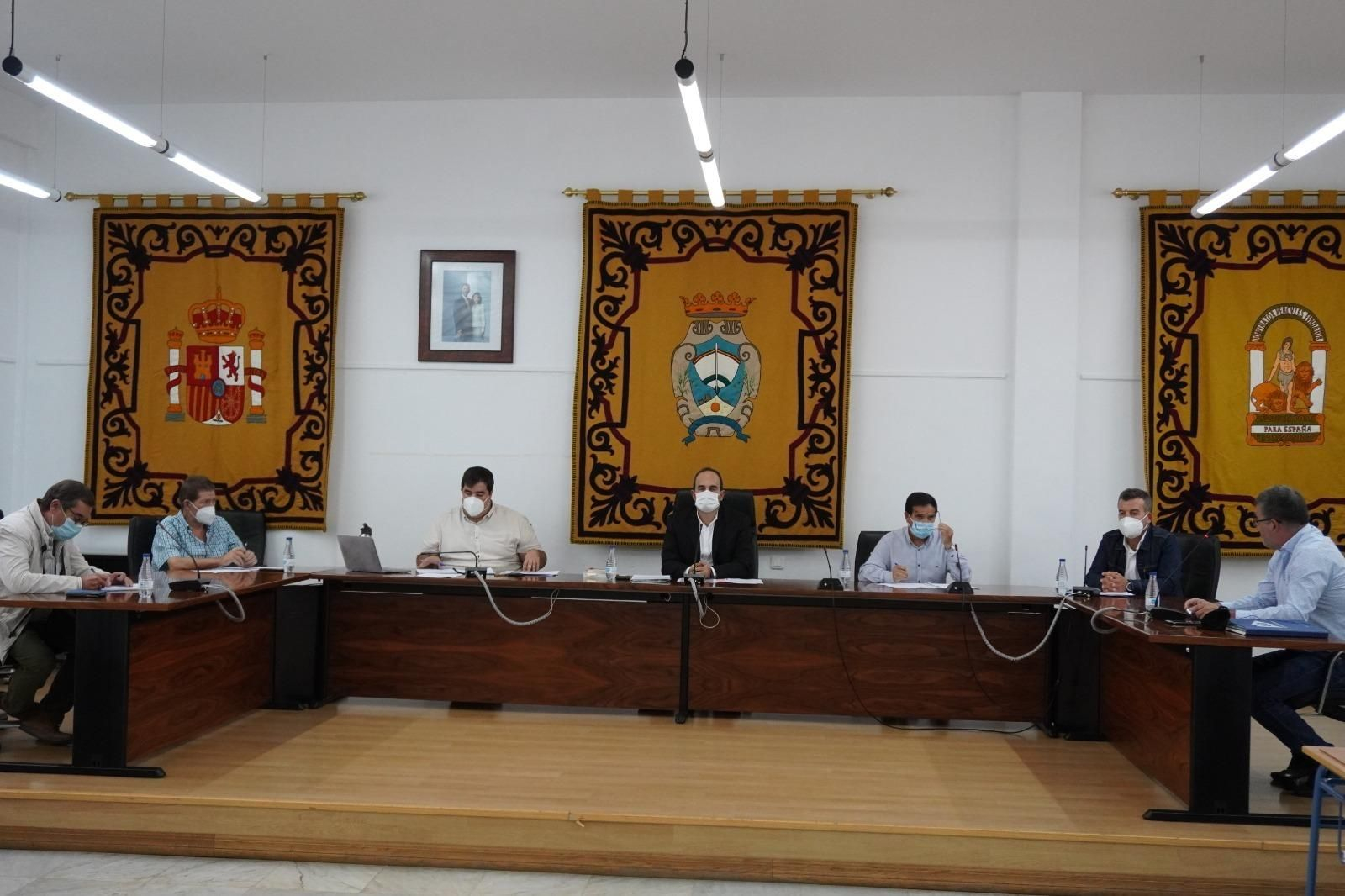 Todo lo recaudado en el aparcamiento de la Playa de los Muertos irá al plan de empleo