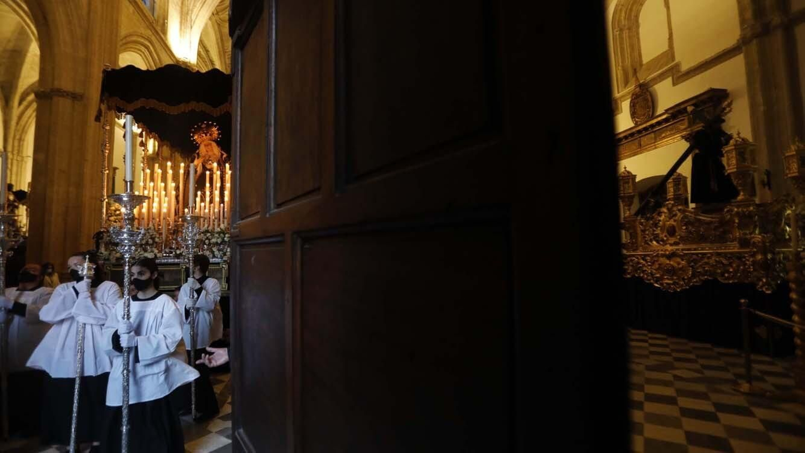 Las imágenes del Martes Santo en Tarifa: La Salud