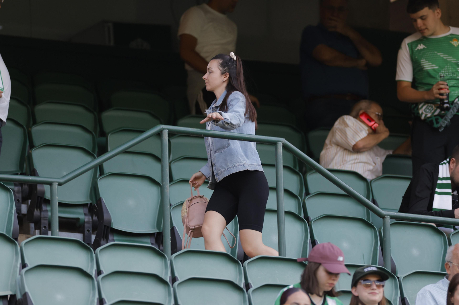 Búscate en las fotos del Betis-Rayo