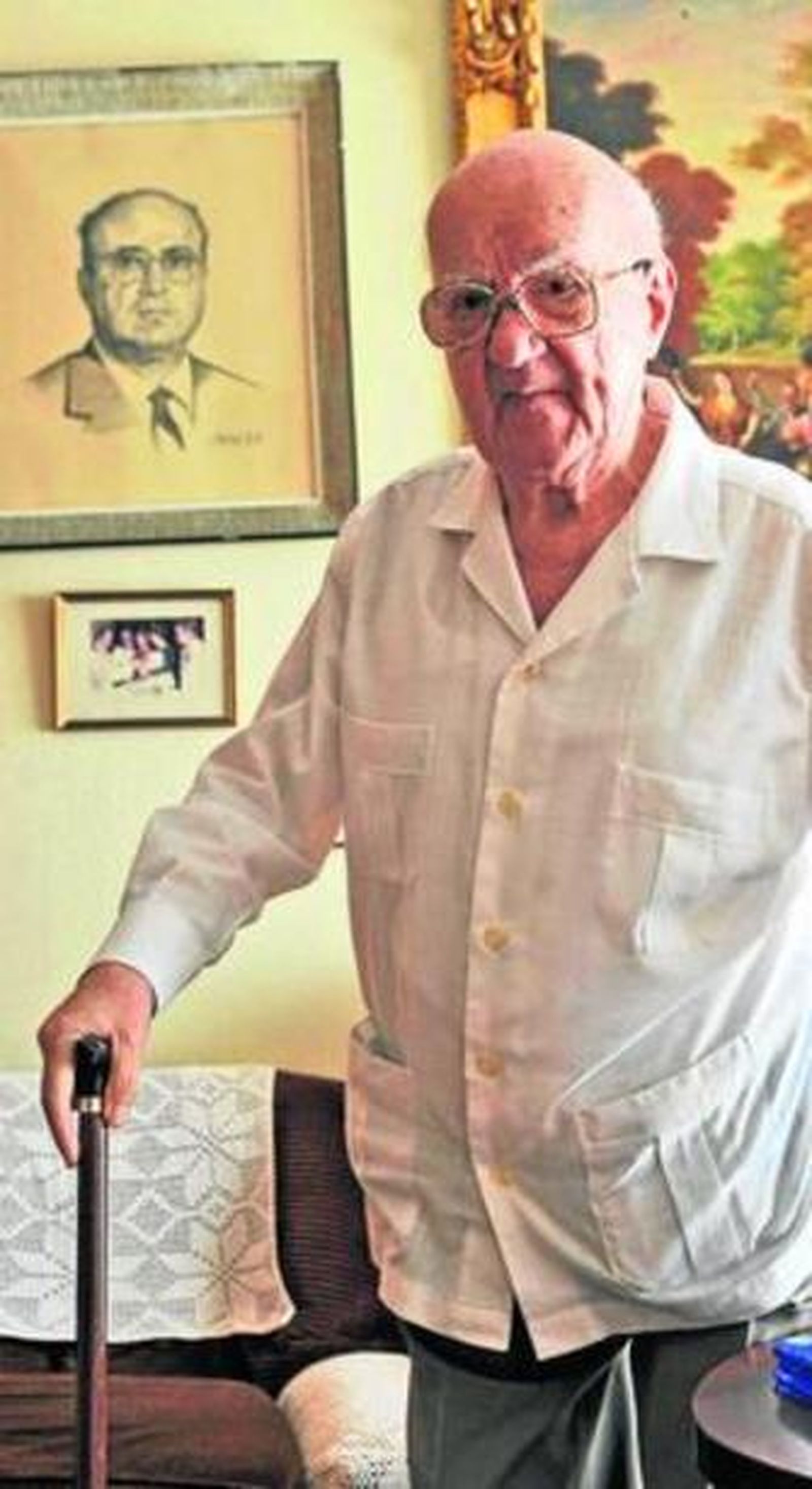 Gregorio Cabeza, en su casa de la calle Canalejas.