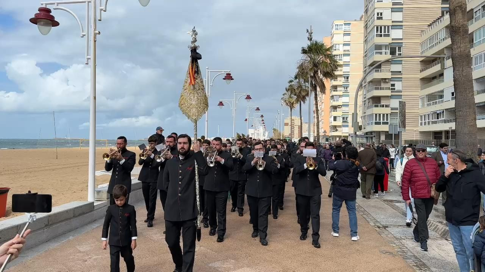 Los Polillas en el Paseo Marítimo de Cádiz Los Polillas en el Paseo Marítimo de Cádiz