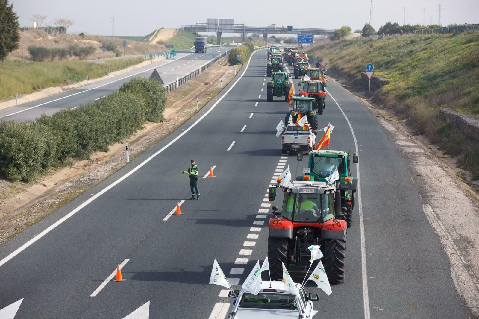 La tractorada en Sevilla, en imágenes