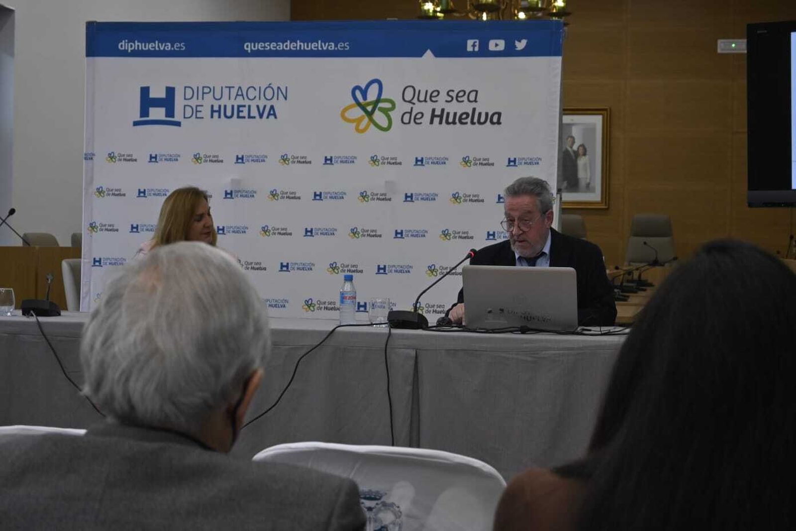 Conferencia sobre el origen histórico de las diputaciones.