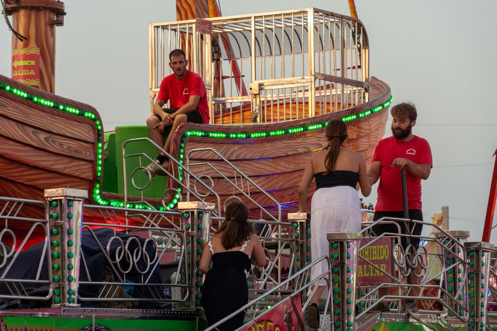 Colombinas 2025: Imágenes del ambiente el lunes 4 de agosto en las Fiestas Colombinas