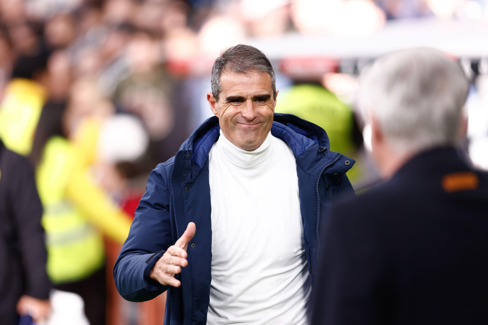 Gaizka Garitano antes de un partido.