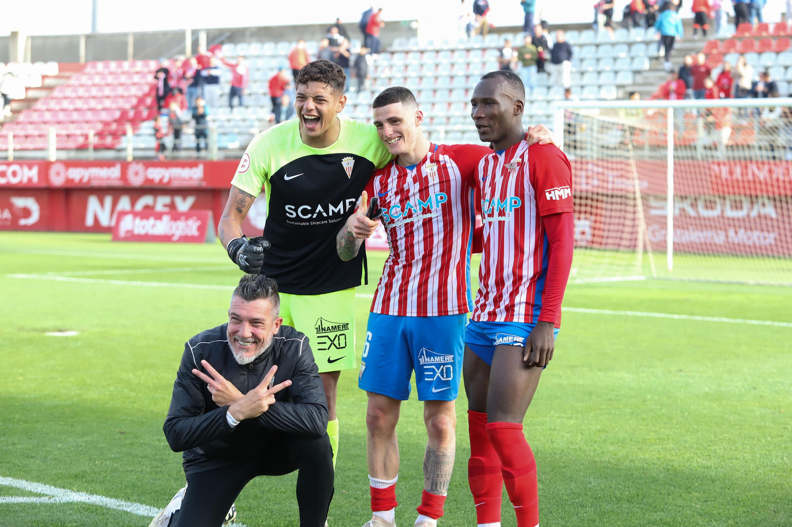Fotos del Algeciras CF-Linares de Primera Federacion