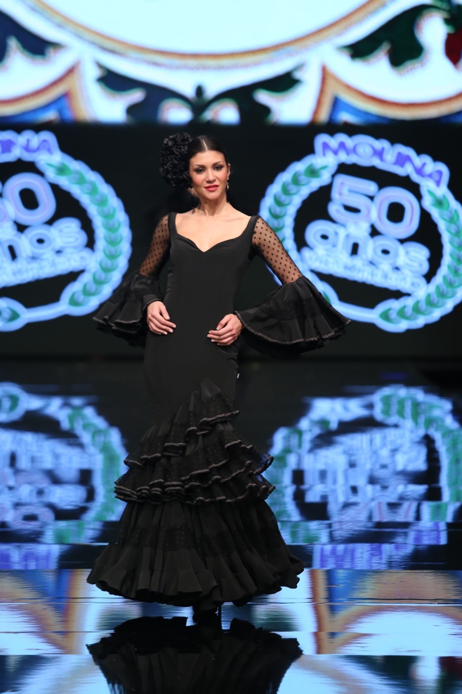 El traje de flamenca negro de 2019, sinónimo de elegancia