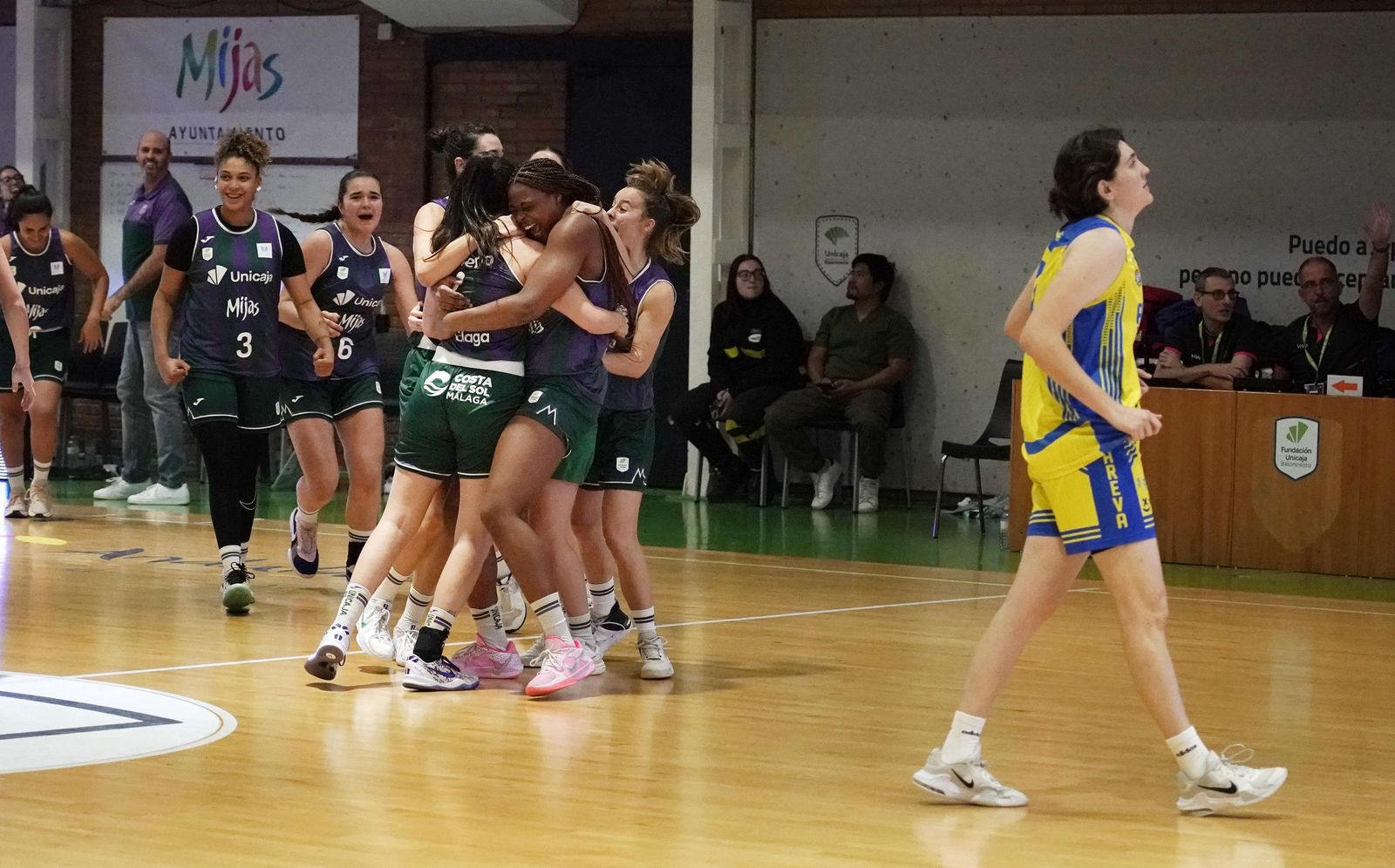 Elena Moreno culmina una remontada épica del Unicaja Mijas (75-73)