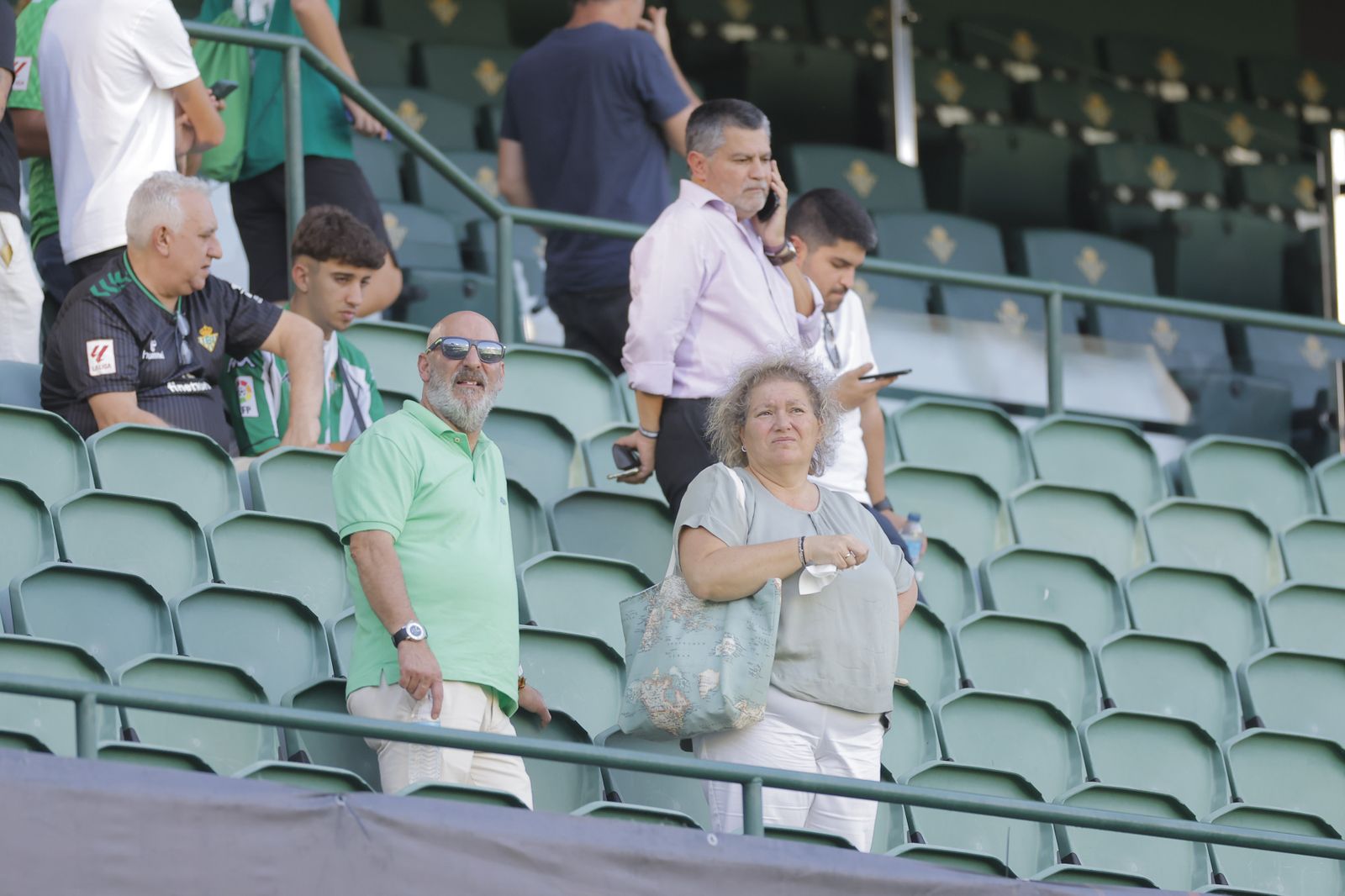 Búscate en la fotos del Betis-Sparta