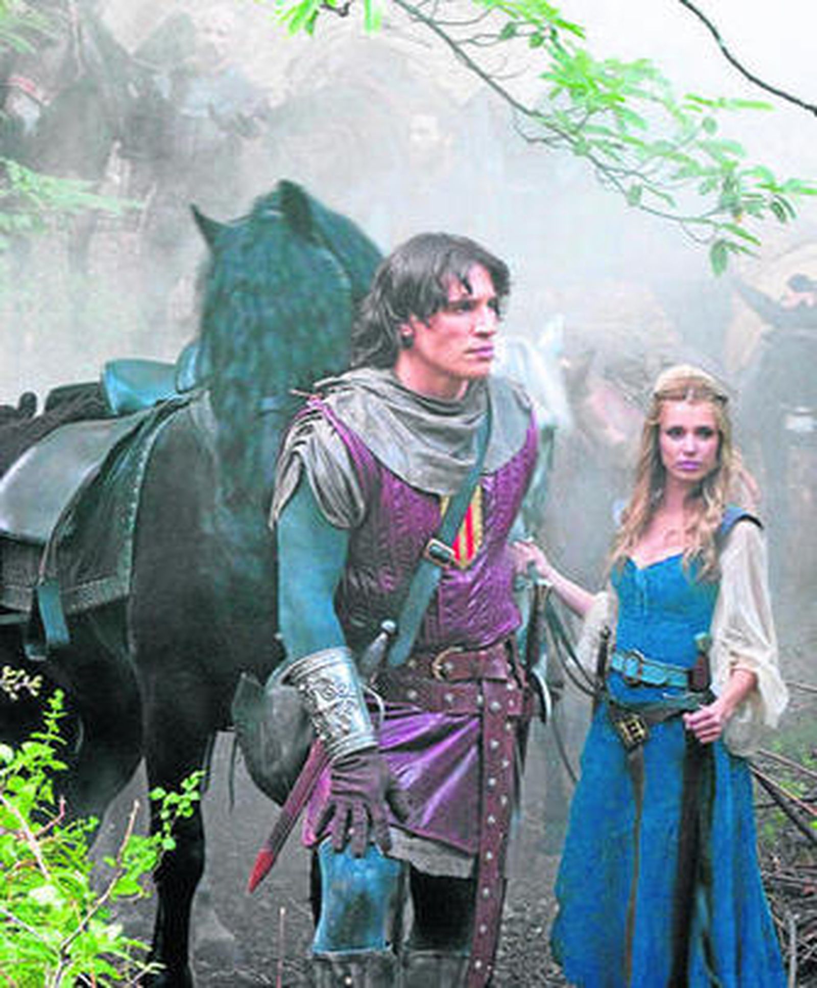 Sergio Peris-Mencheta y Natasha Yarovenko, en una escena.