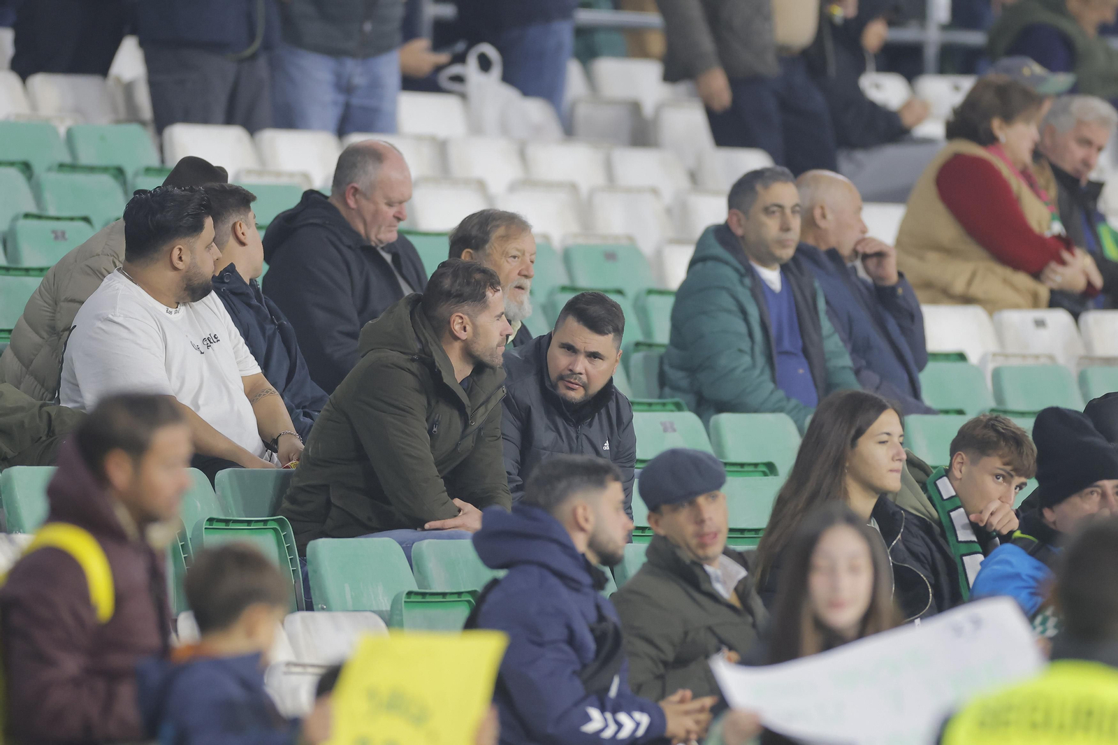 Búscate en las fotos del Betis-Las Palmas