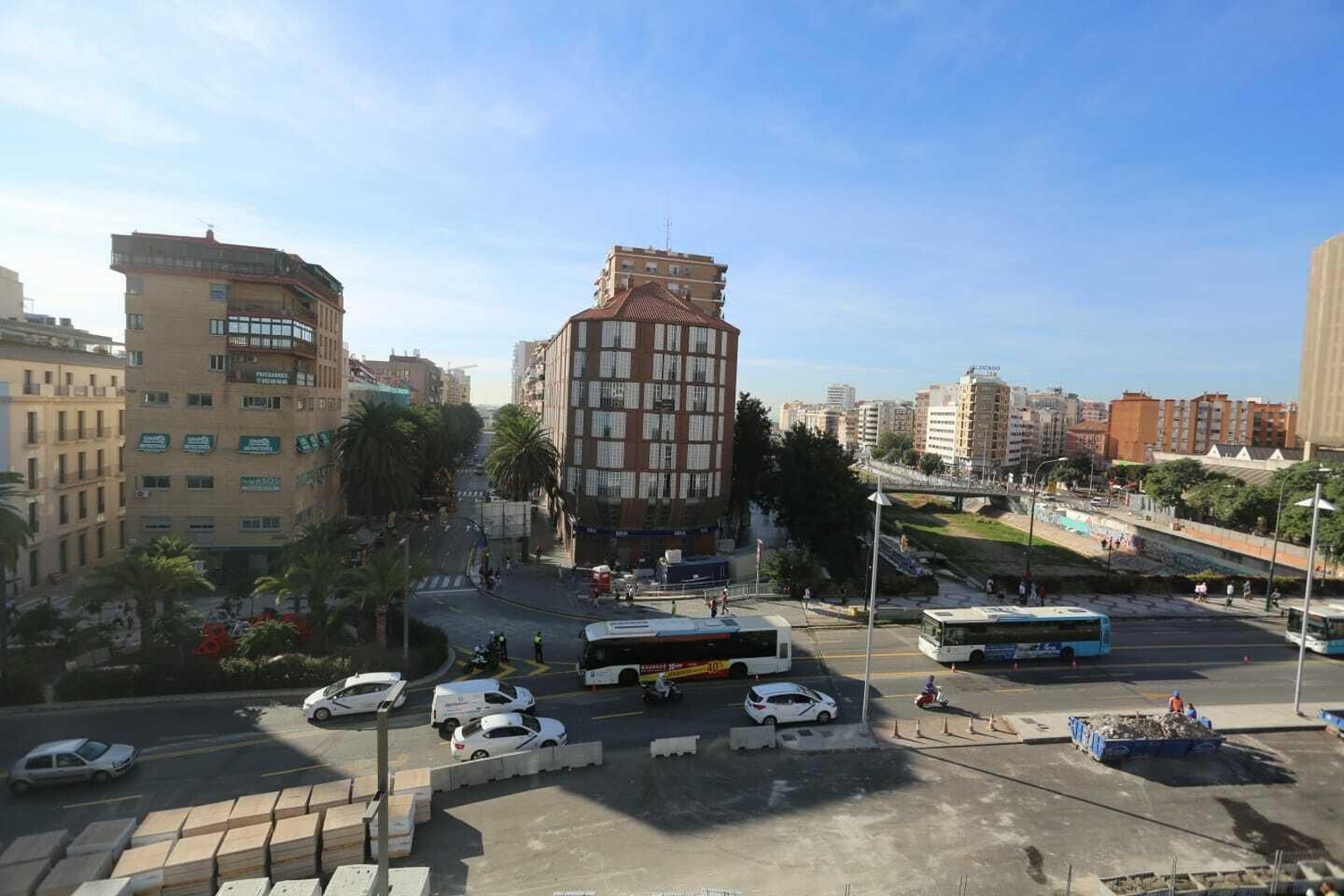 Fotos de la reapertura al tráfico de la Avenida de Andalucía y la Alameda de Colón