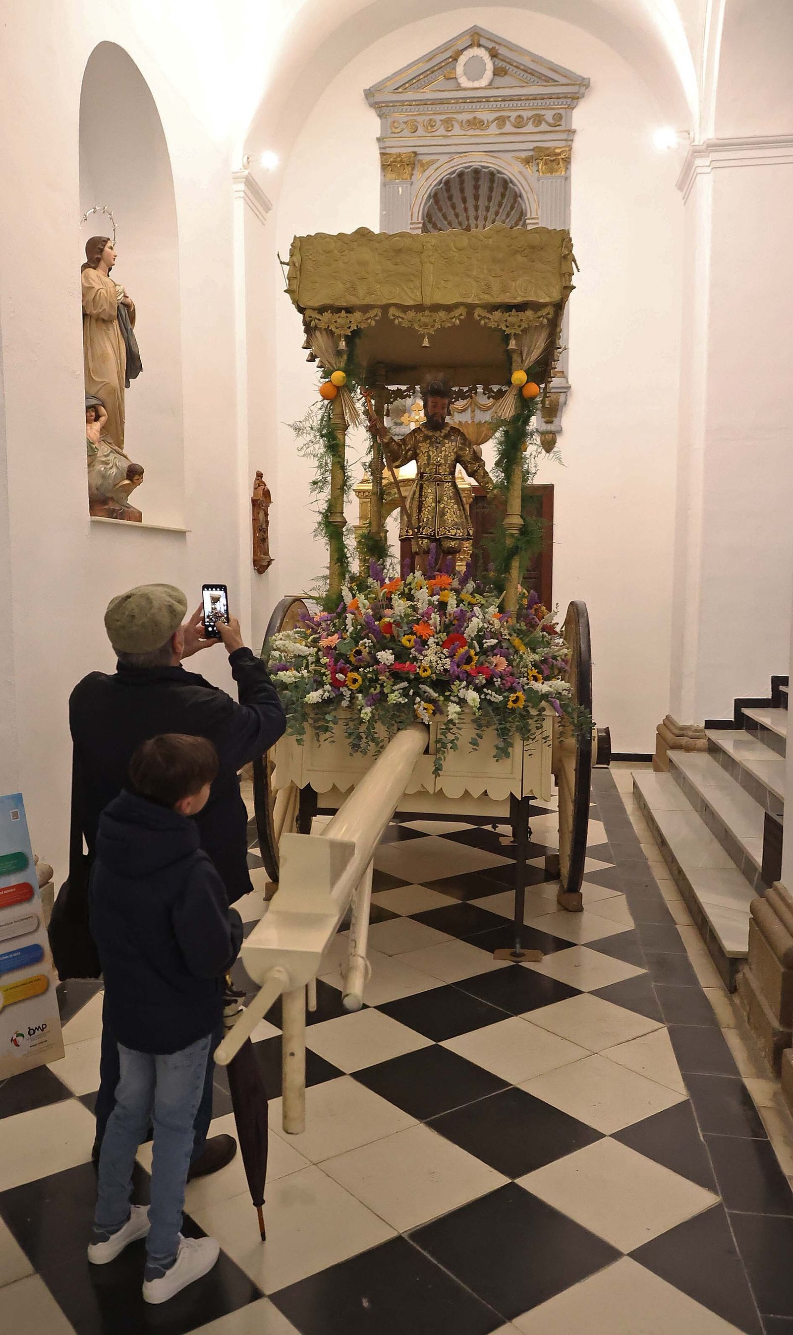 Búscate en las fotos del sábado en la romería de Los Barrios