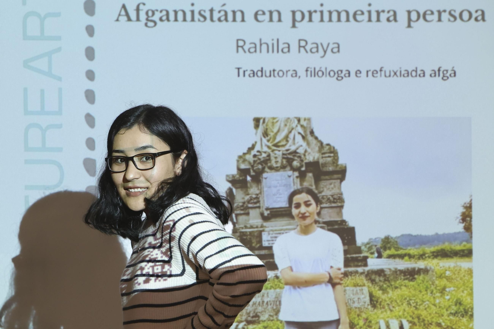 La traductora, filóloga y refugiada afgana Rahila Raya.