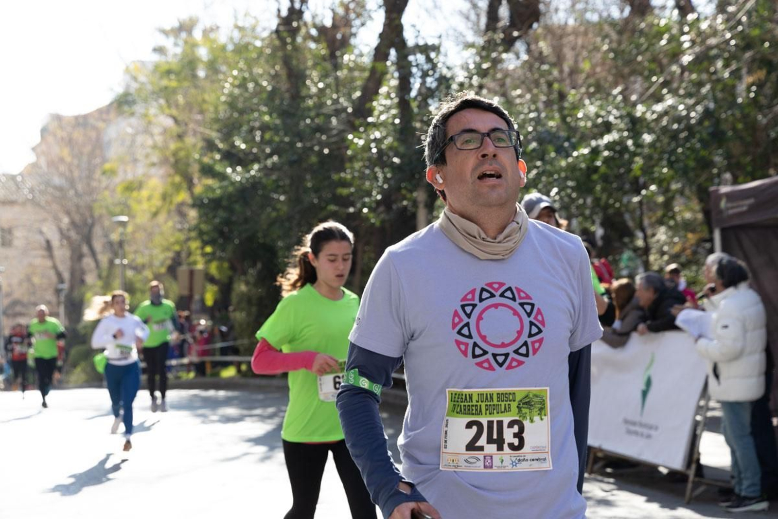 Deporte y solidaridad se unen en la IV Carrera Popular IES San Juan Bosco, en imágenes